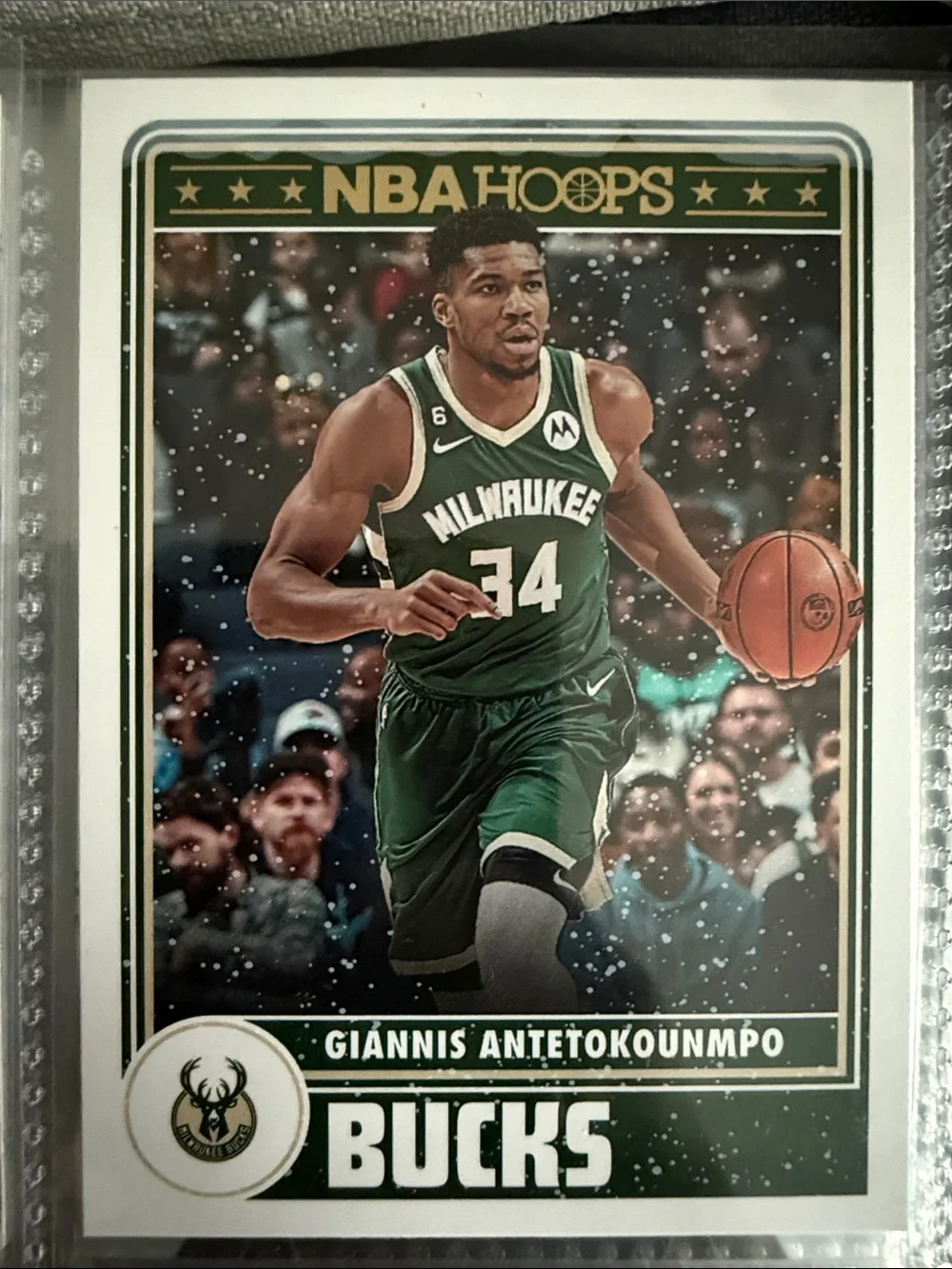 Giannis Antetokounmpo Milwaukee Bucks Green Basketball Card